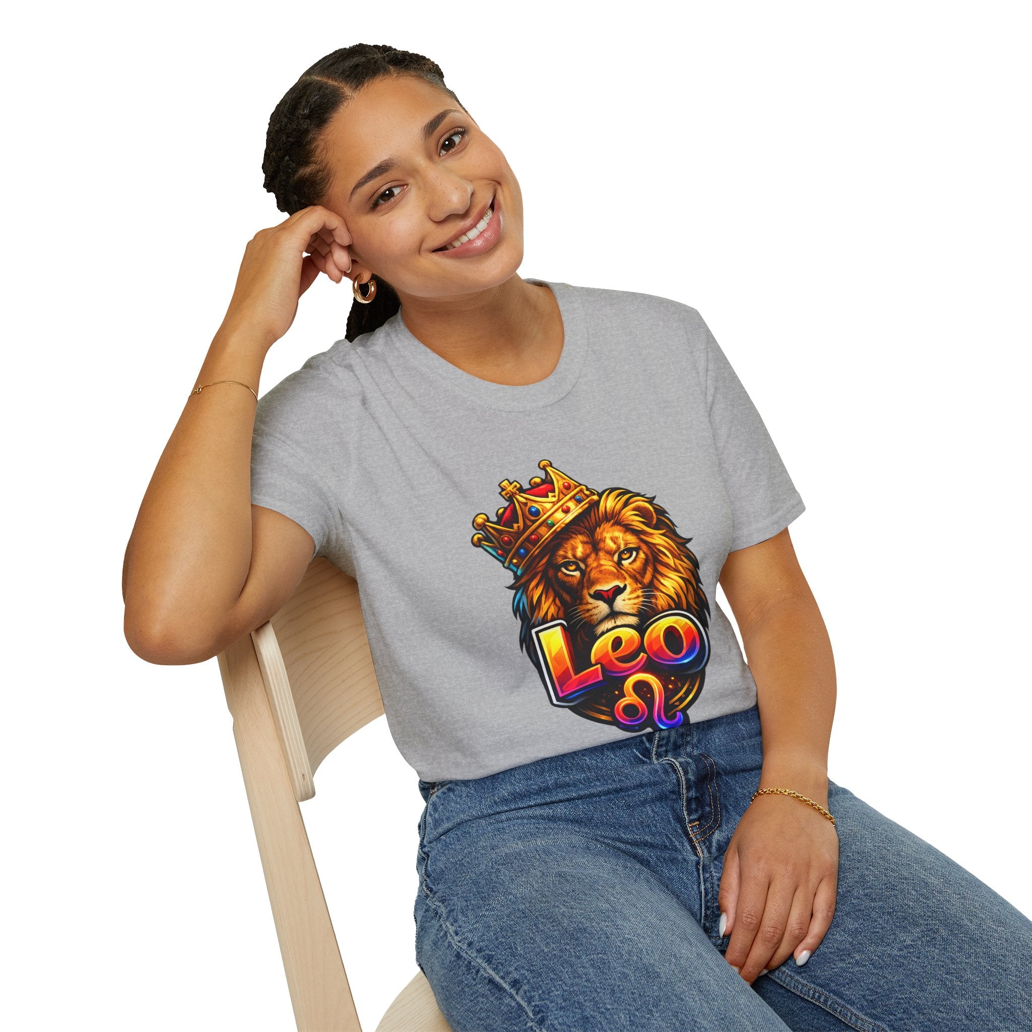 Leo King Graphic T-Shirt | Zodiac Lion Crown Tee