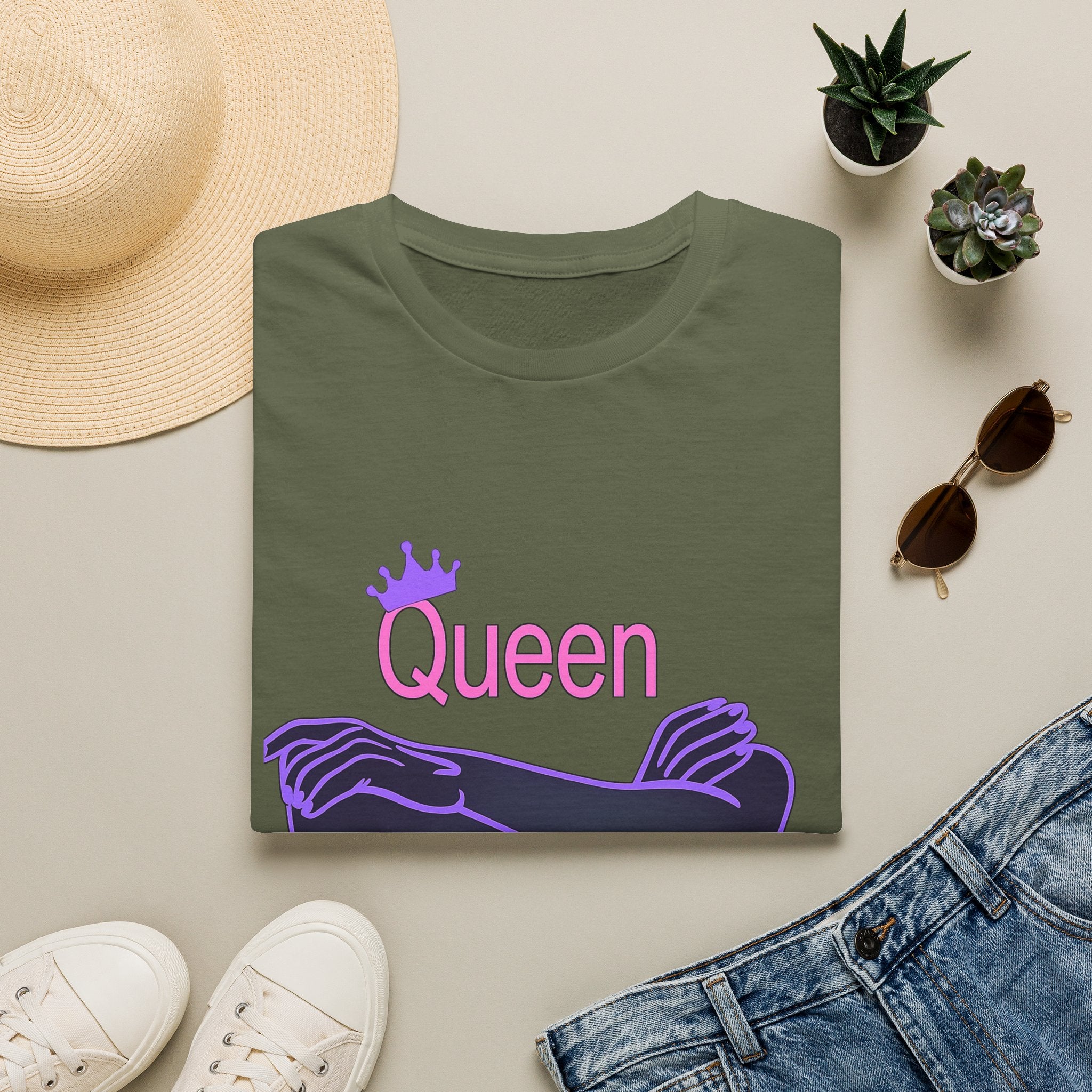 Queen Mentality Graphic T-Shirt