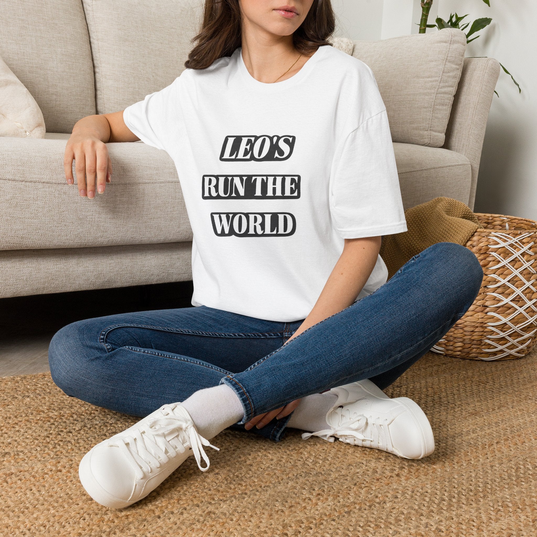 Leo's Run the World Graphic T-Shirt