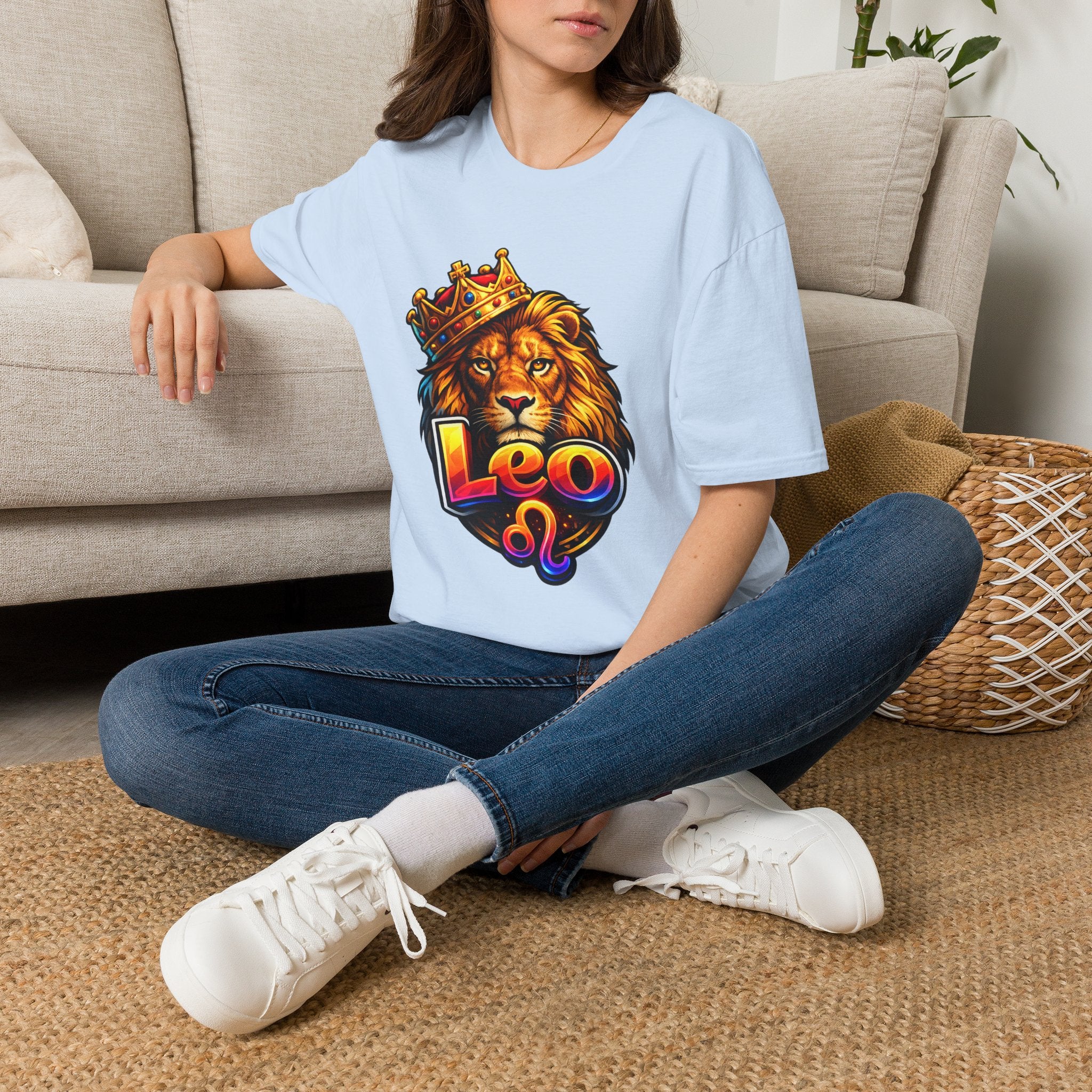 Leo King Graphic T-Shirt | Zodiac Lion Crown Tee