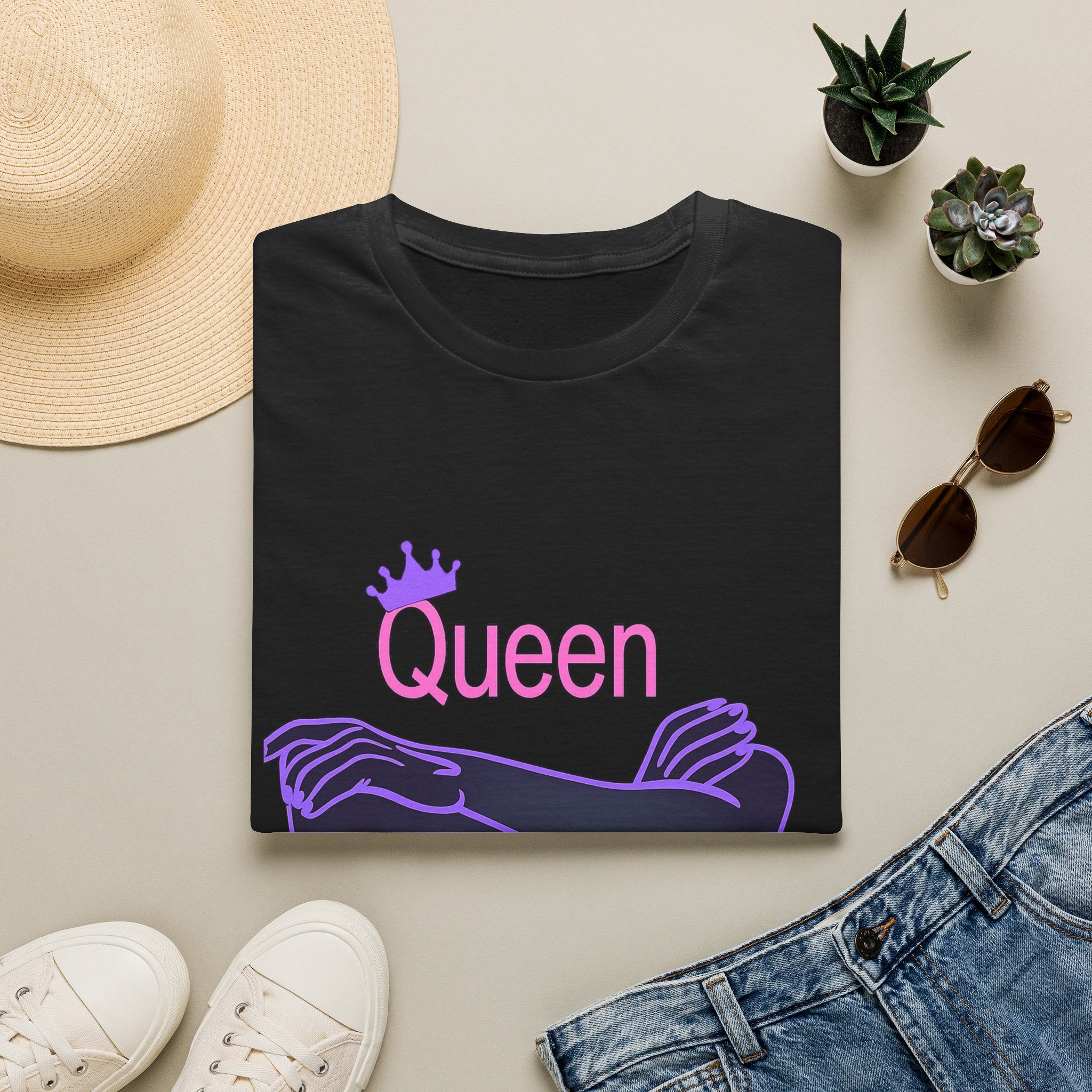 Queen Mentality Graphic T-Shirt