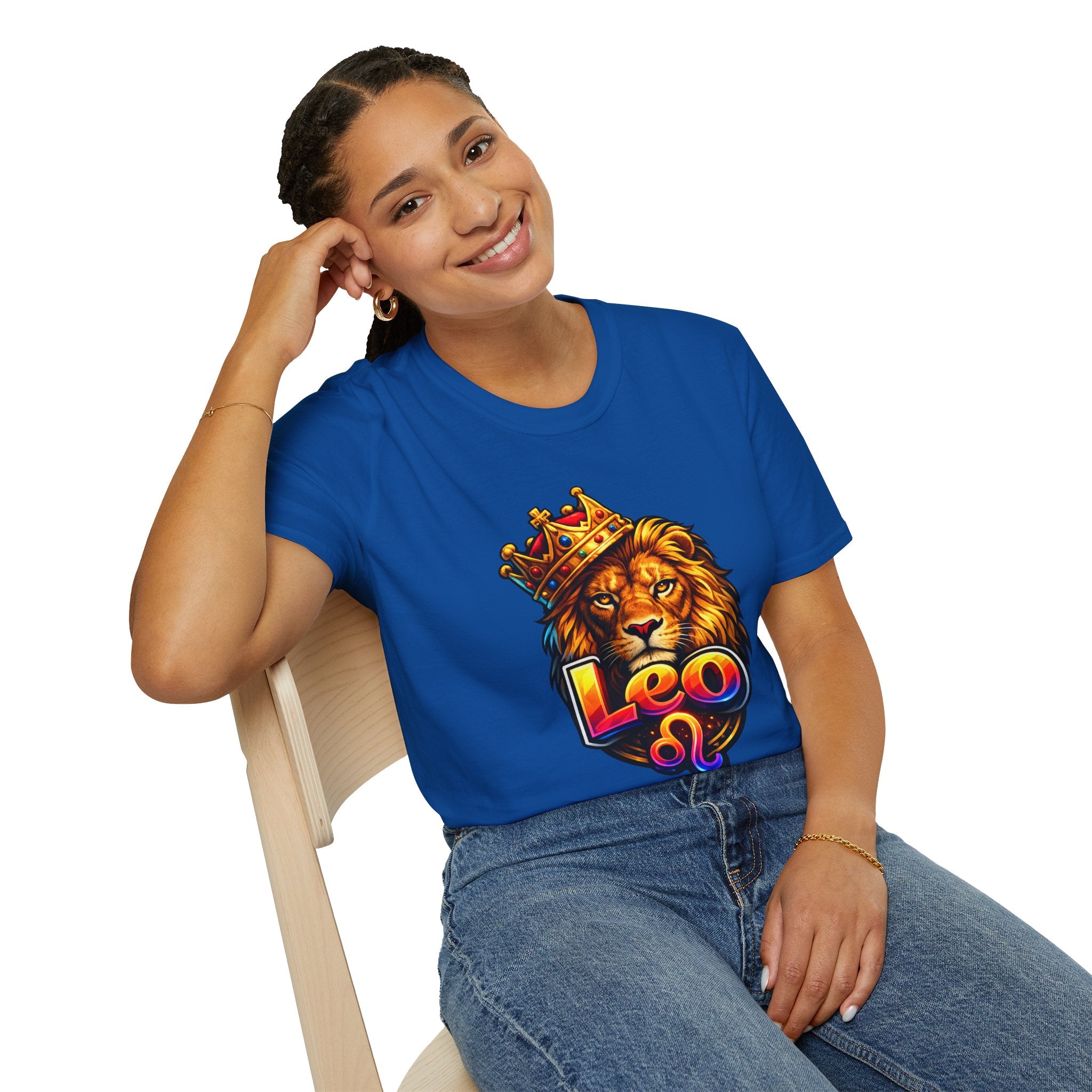 Leo King Graphic T-Shirt | Zodiac Lion Crown Tee