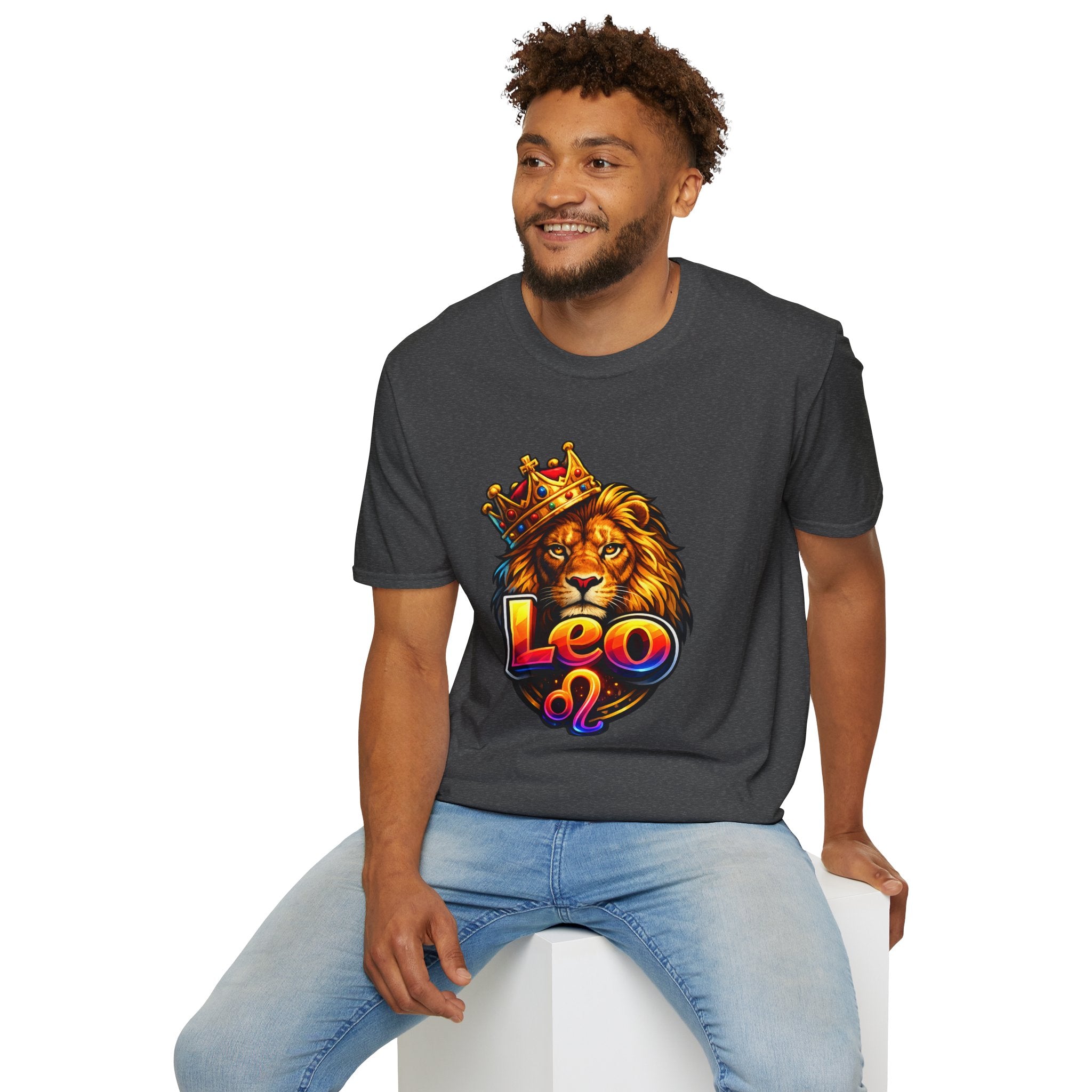 Leo King Graphic T-Shirt | Zodiac Lion Crown Tee