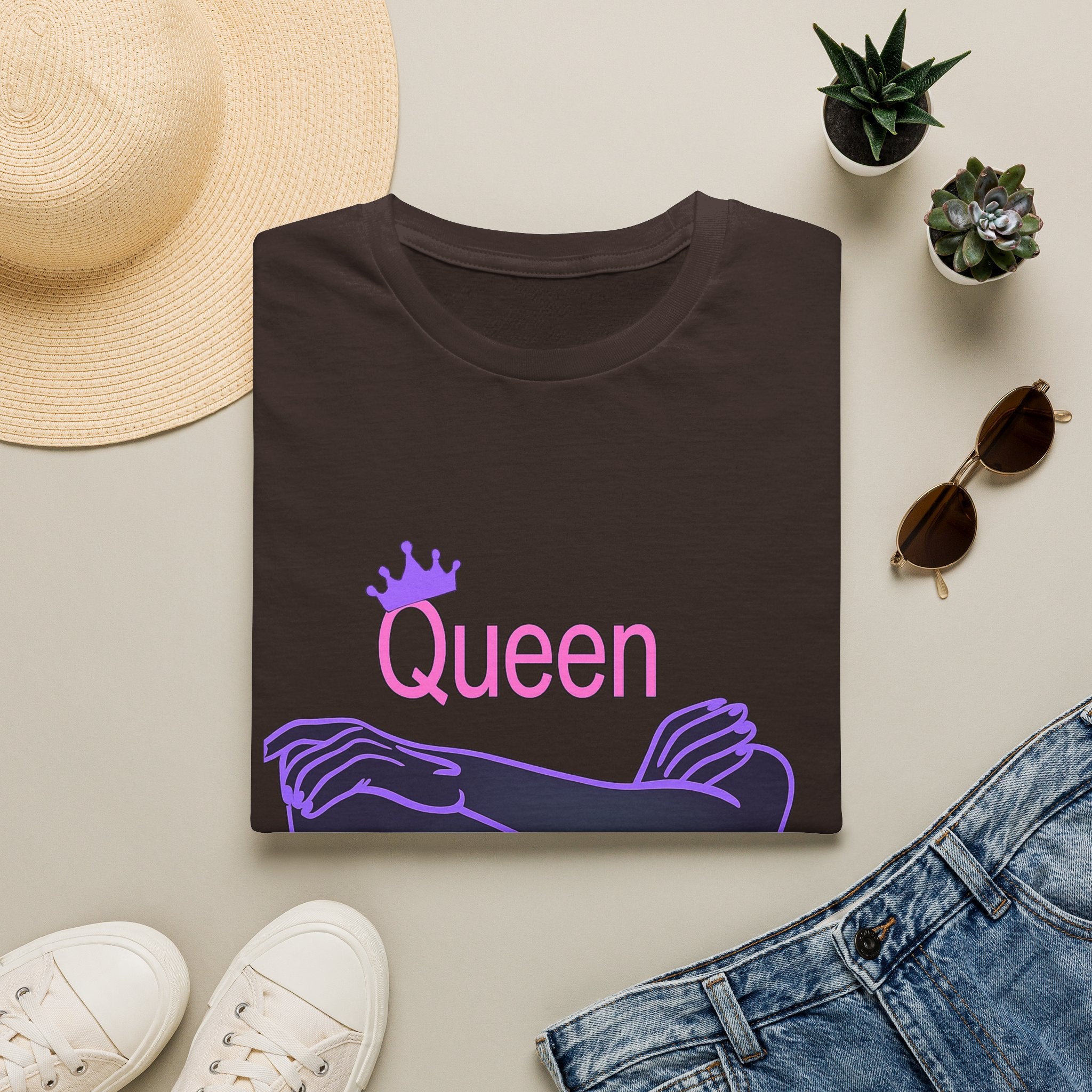 Queen Mentality Graphic T-Shirt